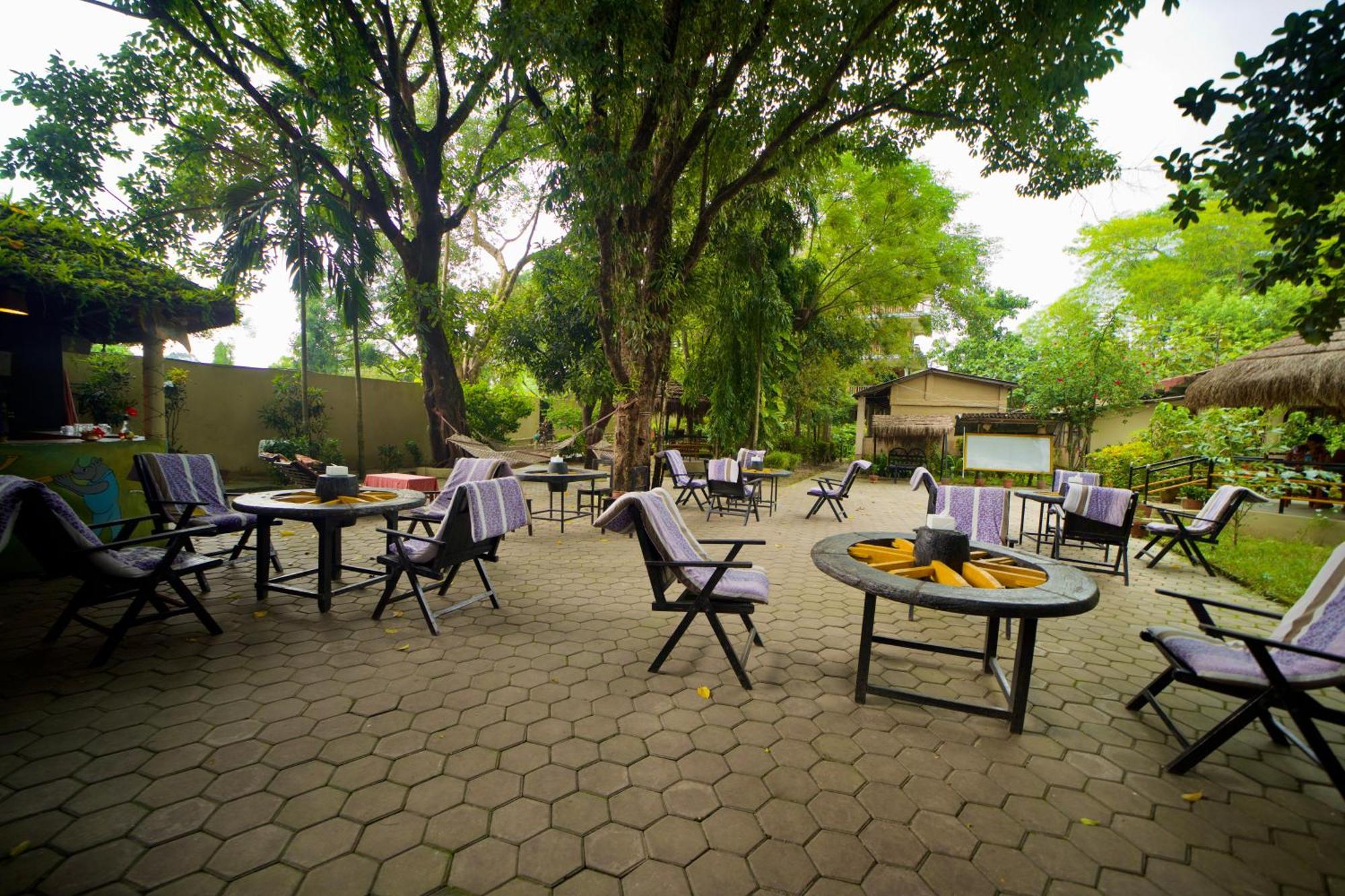 Chitwan Gaida Lodge - Animal Lovers & Birdwatchers Paradise Саураха Экстерьер фото