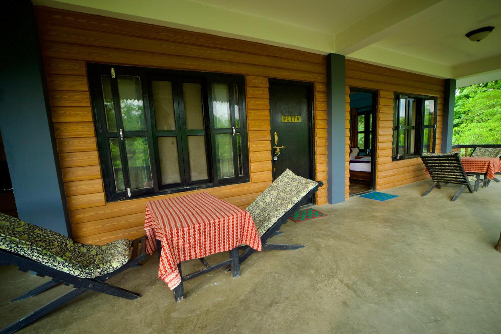 Chitwan Gaida Lodge - Animal Lovers & Birdwatchers Paradise Саураха Экстерьер фото