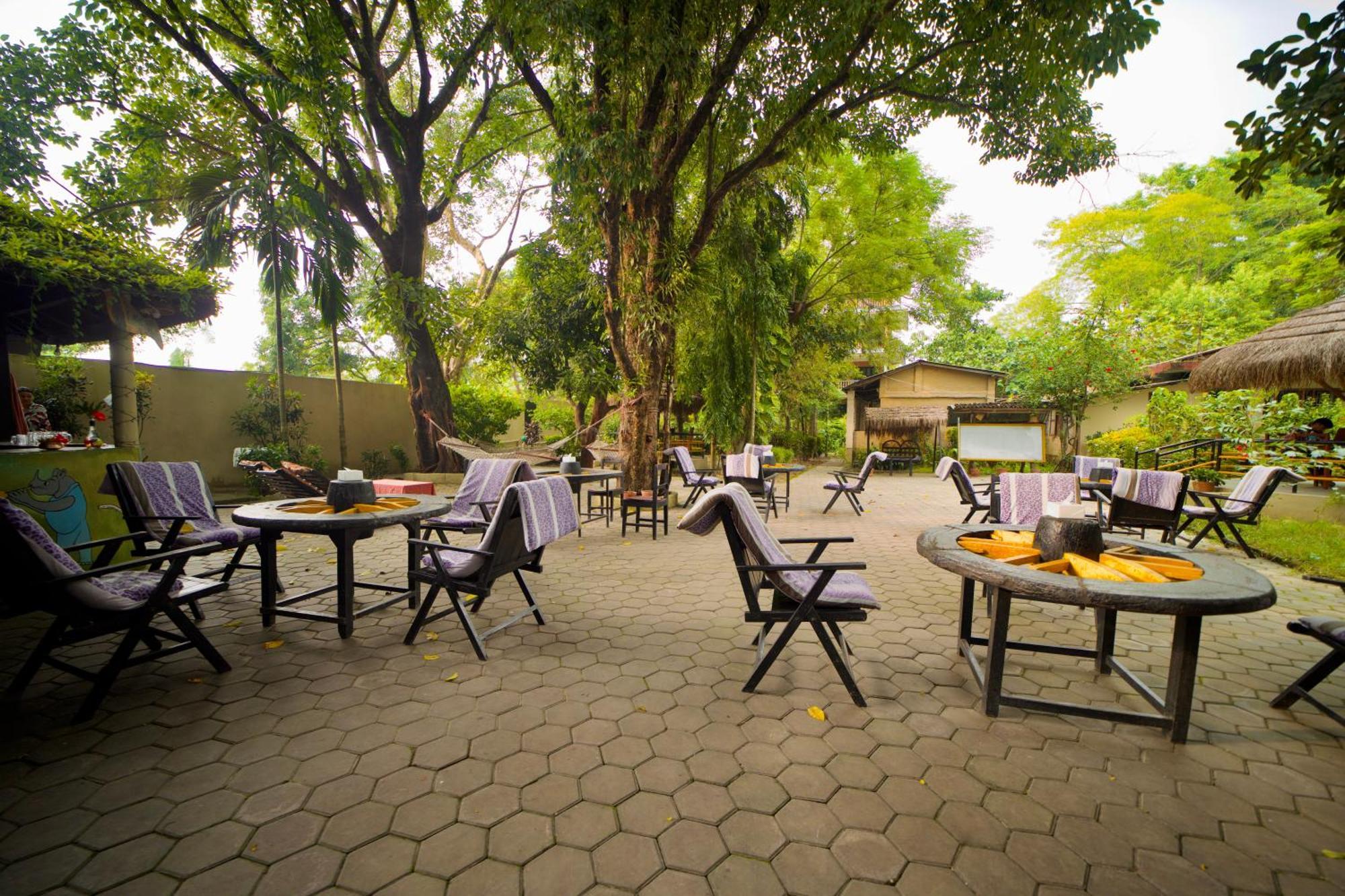 Chitwan Gaida Lodge - Animal Lovers & Birdwatchers Paradise Саураха Экстерьер фото